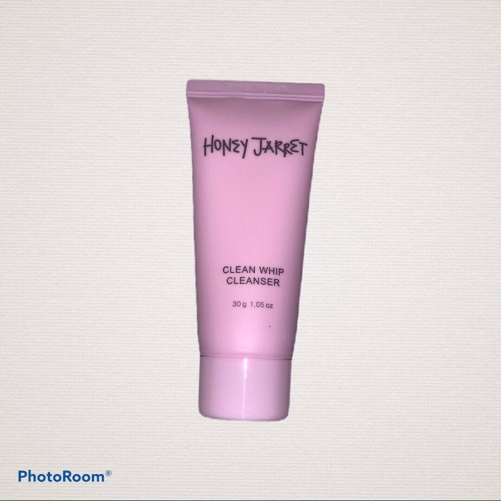 Clean Whip Cleanser (face wash)